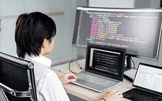 襄垣 ,php声明和调用变量的符号是什么？